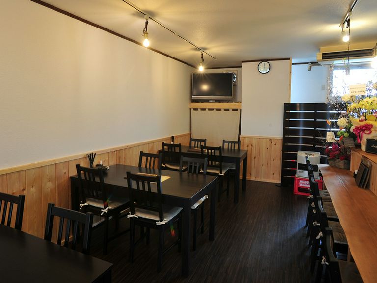 10名から貸切での利用も可能。ゆったりとしたくつろぎスペース