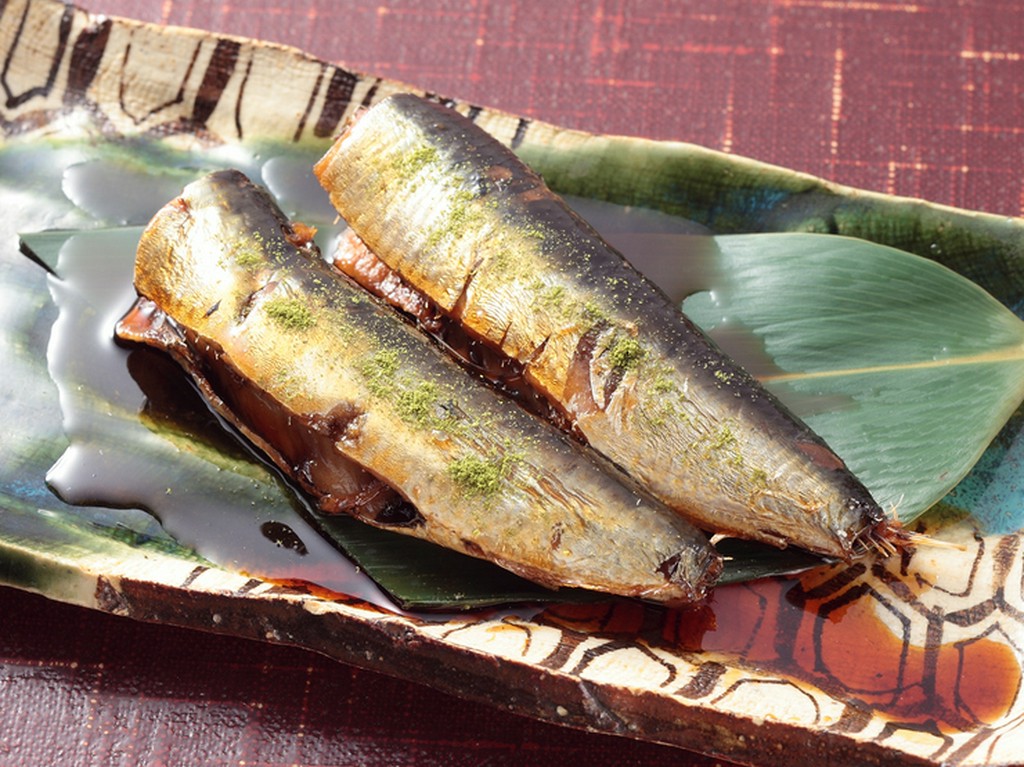 じっくり煮込んでふっくら仕上げ。骨まで軟らかい『いわしの煮付』
