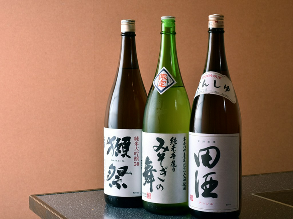 道内を中心とした約30種の日本酒。地元のみ流通する希有な1本も