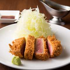 低温でじっくりと旨みを引き出す『ビーフカツレツ』