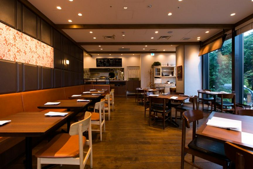 明るく開放的なインテリアは家族みんなで楽しめる雰囲気