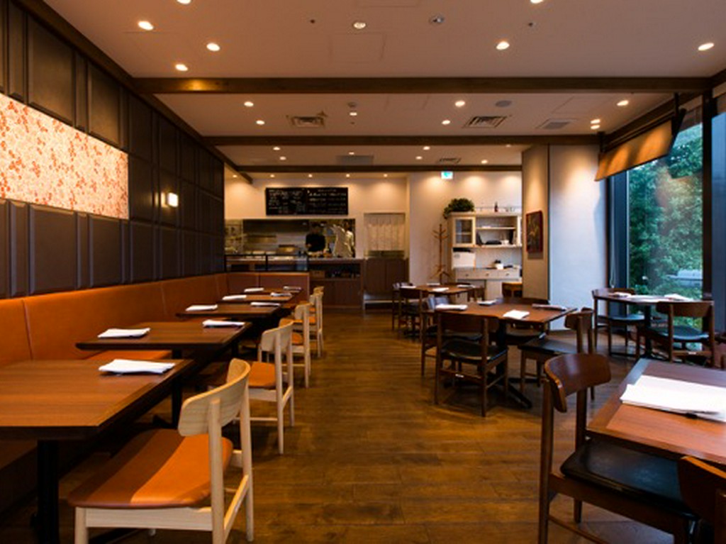 明るく開放的なインテリアは家族みんなで楽しめる雰囲気