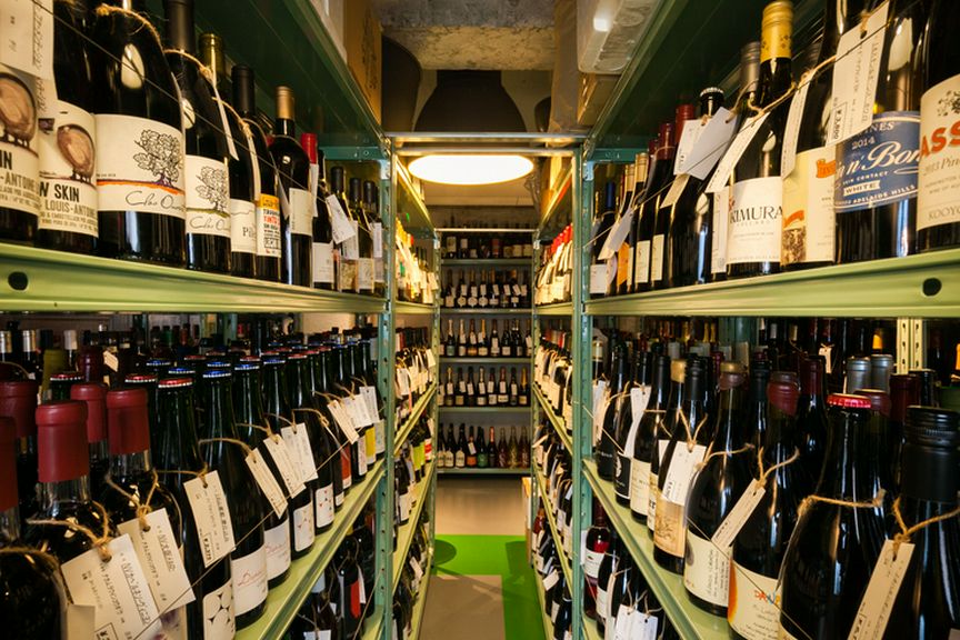 ワインショップでの新たなワインとの出合いも醍醐味