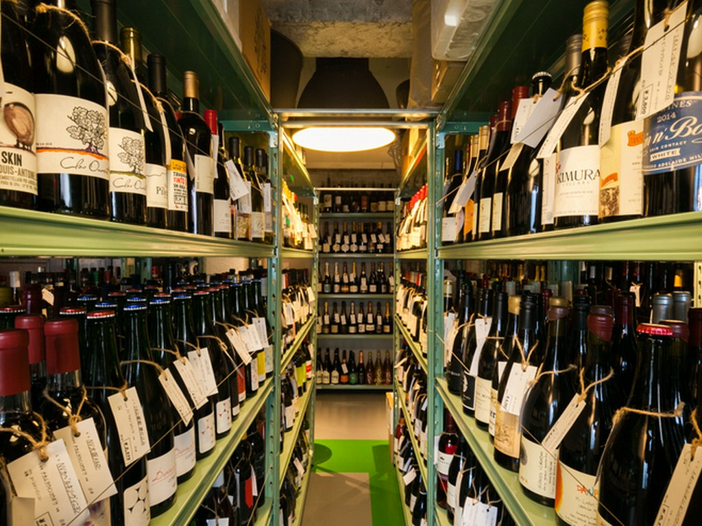 ワインショップでの新たなワインとの出合いも醍醐味