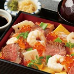 特選上ちらし寿司に国産黒毛和牛サーロイン炭火焼を合盛り
酢飯に国産黒毛和牛の脂が旨味を倍増
海鮮と国産黒毛和牛のオリジナルテクニック
HAL YAMASHITAスタイルの新和食をお楽しみください