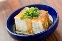 深みがある味わいで一日40個限定の『てまえとうふ』