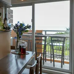 カウンター席6席ご用意しておりますのでお気軽にご来店下さい！