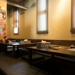 足を伸ばしてゆったりできる、掘りごたつの座敷