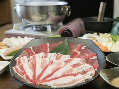 旨味たっぷりのアグーを食べつくせる『アグーづくし　しゃぶしゃぶset』