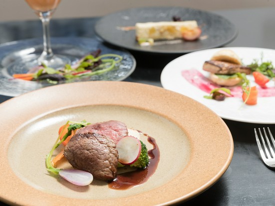 隠れ家レストラン プティエトワール 宜野湾 フレンチ のグルメ情報 ヒトサラ