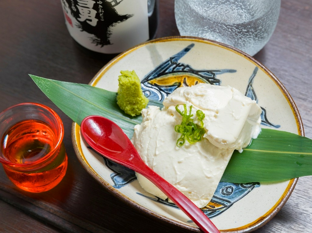 どんなお酒とも相性良し！自家製チーズ豆腐
