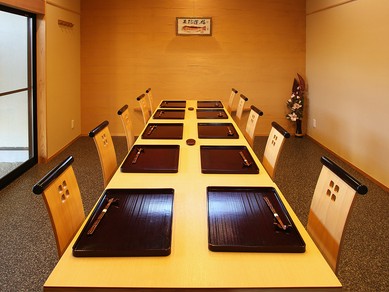 結納や接待など大事な席に利用可能な完全個室