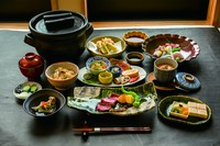 ＜要予約＞三河旬菜（地野菜と新鮮な魚、地場産の肉を組み合わせたコース）