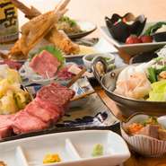 熊本の「馬刺」や九州産の「牛タン」など、地元の素材を積極的に取り入れています。九州は多くの食材に恵まれているエリア。お肉はもちろん野菜やお酒も充実しています。