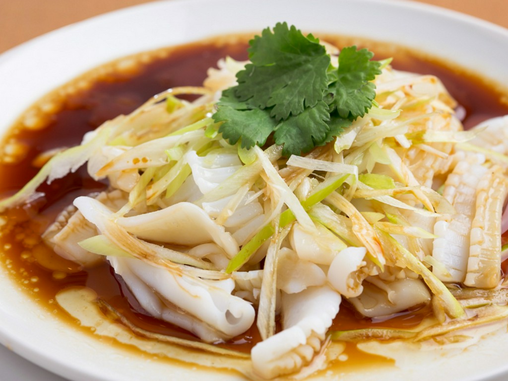 アオリイカの湯引き　香港風