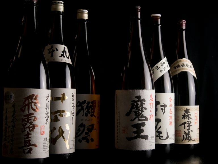 銘酒がずらり。レアなお酒もお手頃価格で楽しめるお店