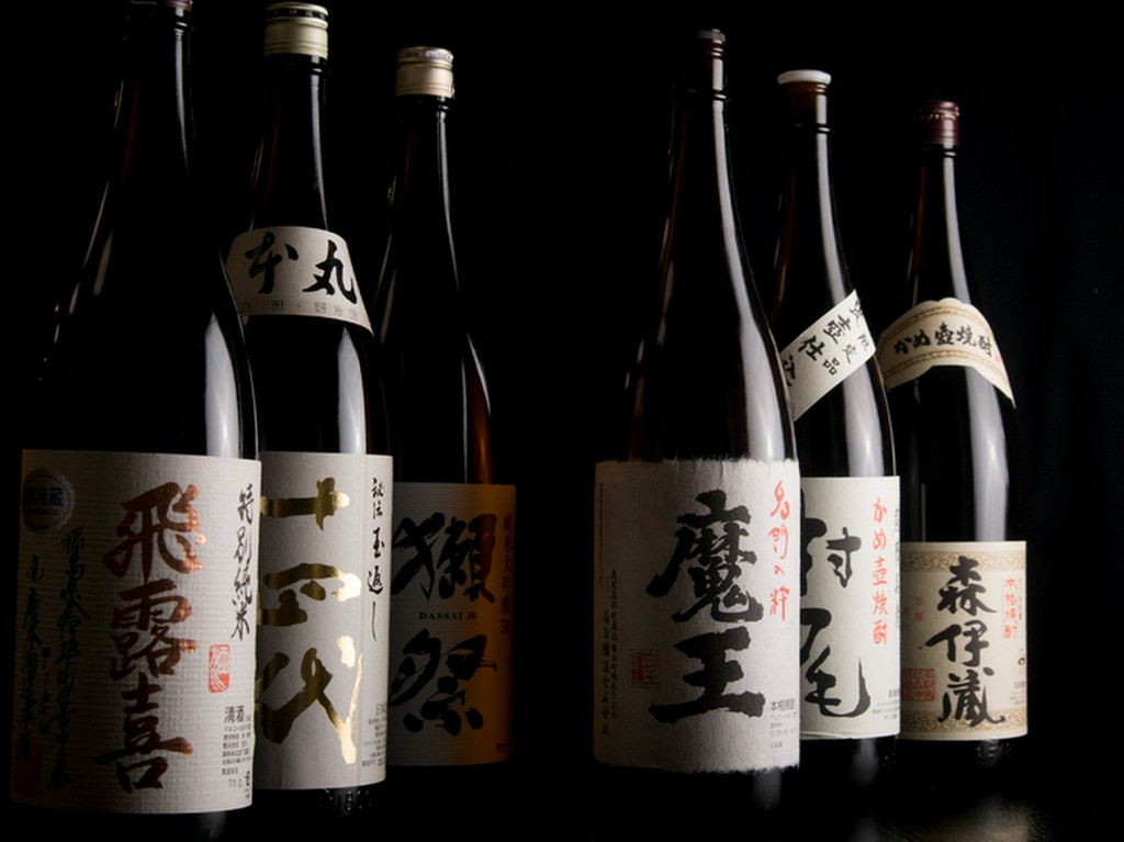 銘酒がずらり。レアなお酒もお手頃価格で楽しめるお店