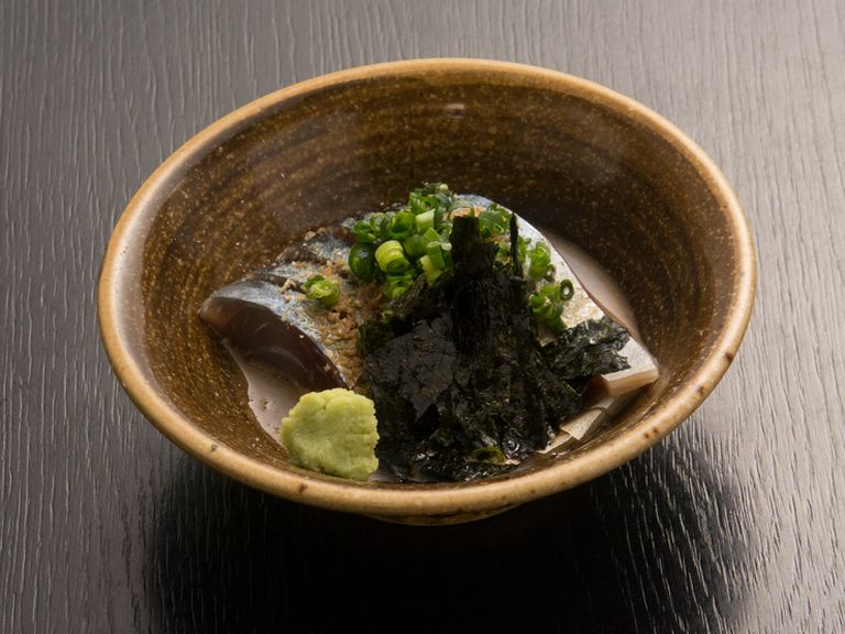 長?から活きたまま直送!脂の乗った『ゴマサバ』