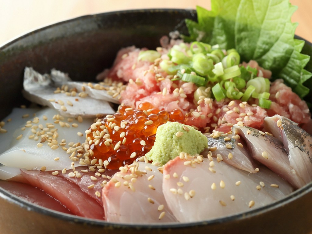 本日のおまかせ　すぎ屋丼