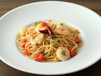 パスタ等を中心としたデザート付のコース
(生麺変更無料)


