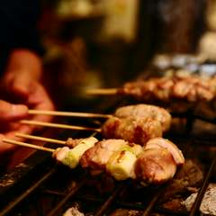 炭火で一気に焼き上げる香ばしさがたまらない