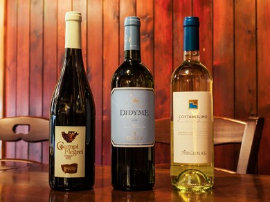 イタリア全土のワインから料理に合わせた1本をご提案