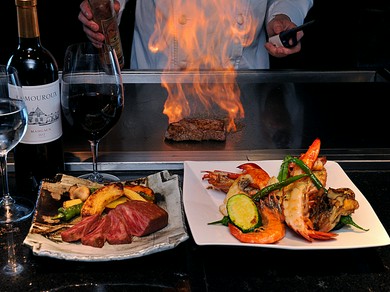 ホテル最上階からの夜景とお食事