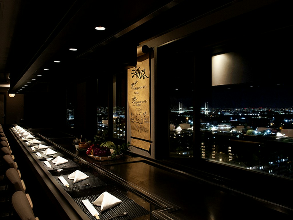 ホテル最上階から一望