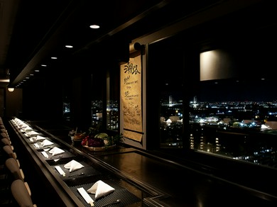 ホテル最上階から一望