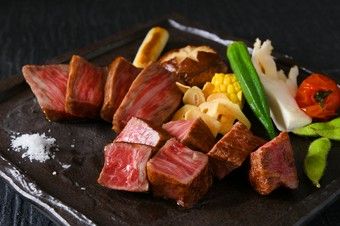 兵庫県産特撰黒毛和牛コース