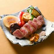 ※食材の仕入れ状況により、内容が変更となる場合がございます。
※＋表記は、追加料金（　）内税込でお召し上がり頂けます。
※写真はイメージです。