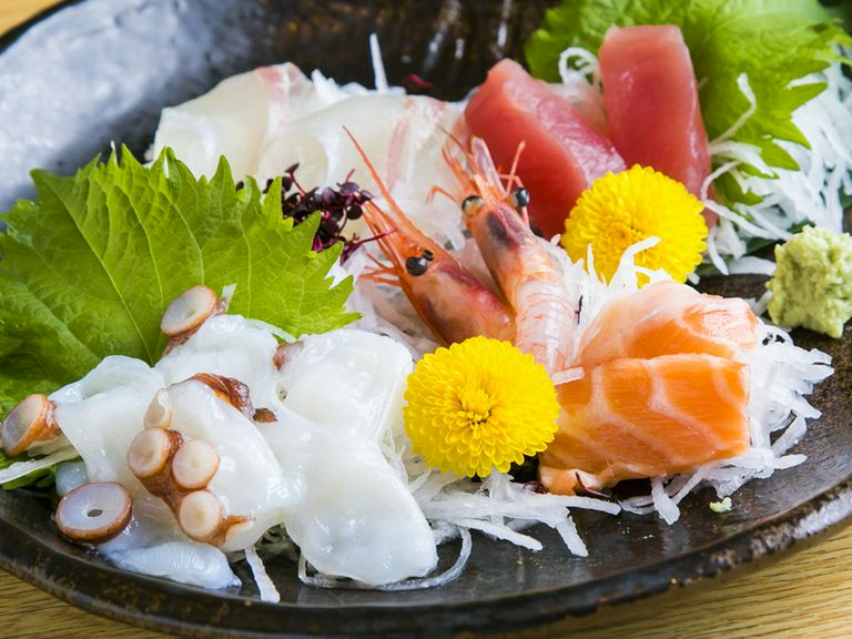 旬の鮮魚を堪能! 明石の漁師直送の新鮮な魚介類