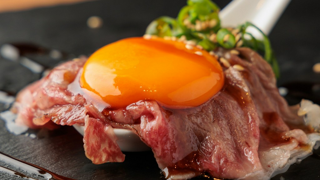 二人の距離も短く感じられる、楽しい焼肉デートを満喫