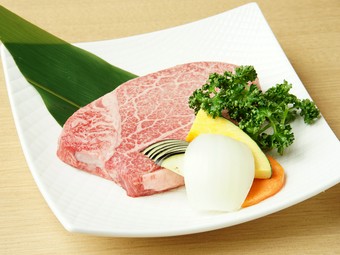 お店自慢の『特選シャトーブリアン』