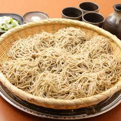 3種類の蕎麦粉を厳選。香りや味わいを気分に合わせて食べ比べ