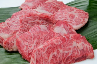 溢れ出す肉汁が魅力的な『特選黒毛和牛ハラミステーキ』