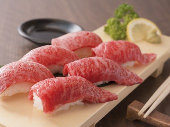 極上のA5黒毛和牛ををお寿司で！『握り六貫盛合わせ』