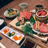 ・A5黒毛和牛上ロース(60g)
・A5黒毛和牛壺漬け肉(60g)
　　(希少部位の切り落し）
・牛タン塩(4枚)
・キムチ3種盛り合わせ
・サラダ
・わかめスープ
・ご飯
・コーヒー