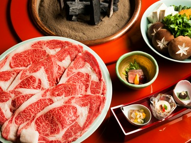 松阪牛の圧倒的な美味しさが際立つ『寿き焼』