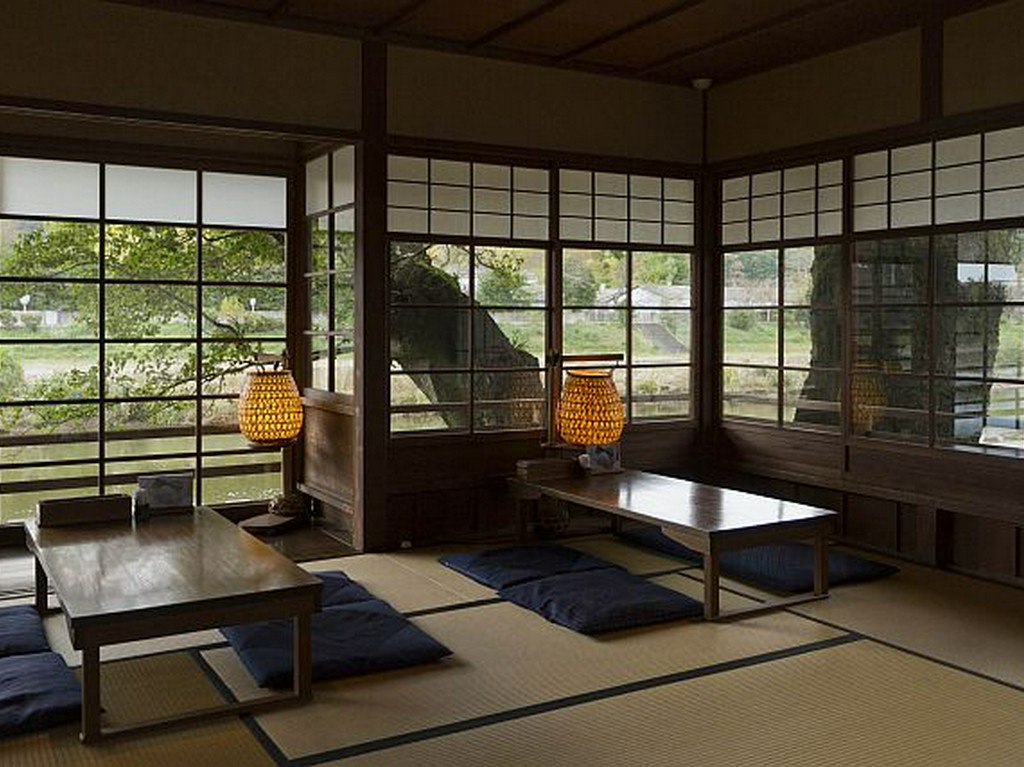 対岸の桜を眺めながら作りたての豆腐料理を味わう