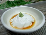 とろとろ食感のお豆腐です