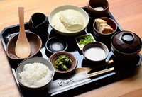 季節の食材を練り込んだお豆腐です。