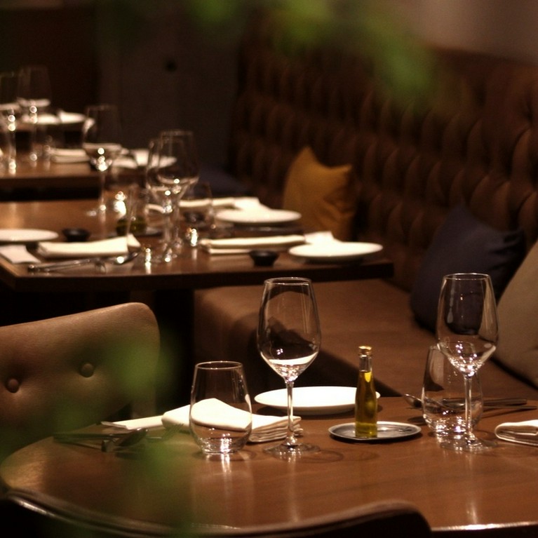 ビストロノミー・パリジェンヌの料理を大切な方と。