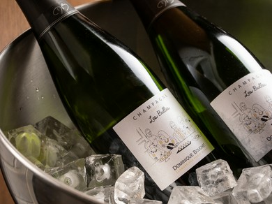 豊富に取り揃えられた厳選ワインは、グラスでも毎日30種！　