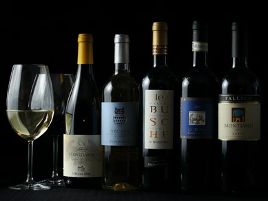 ピッツァとワインのマリアージュを楽しんでください