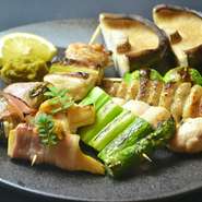 お酒と共に自慢の串焼きをお楽しみください