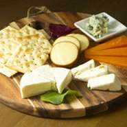 チーズの盛り合わせ（5種）