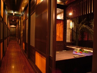 デートから宴会まで、ゆったりと飲食をお楽しみいただけるお店