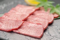サクッと小気味よい食感と溢れ出る旨み