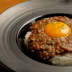 甘辛でスパイシーな味わいの『キーマカレー』